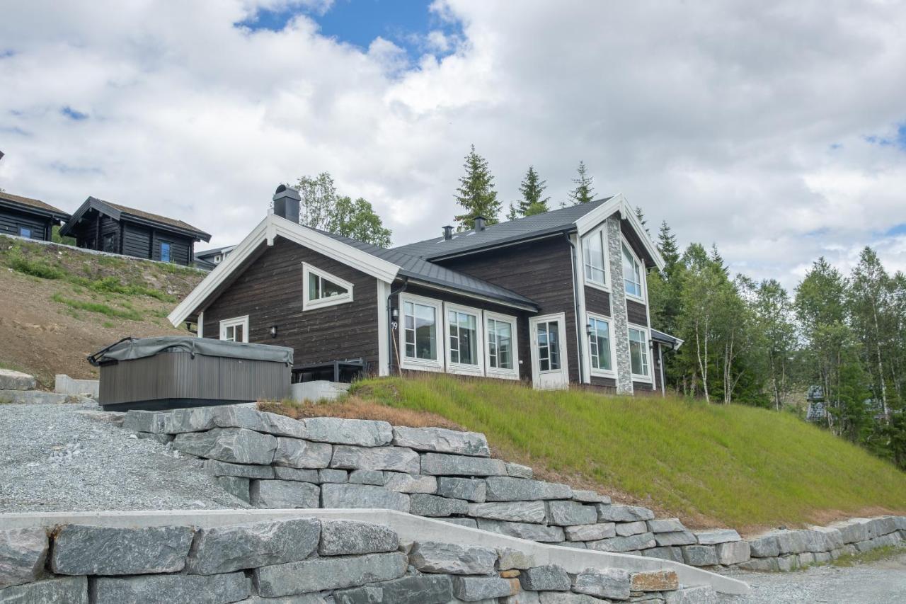 Rolfhytta - Fosskamben 19 Villa Sogndal Exterior foto