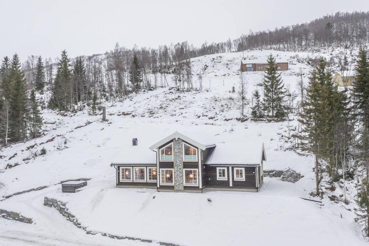 Rolfhytta - Fosskamben 19 Villa Sogndal Exterior foto